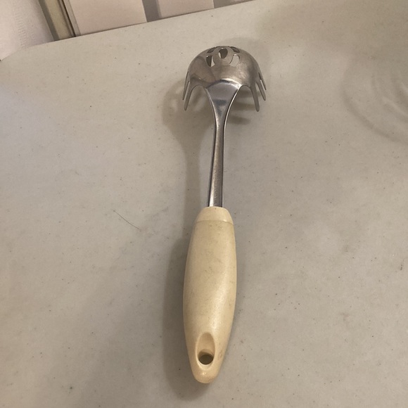 Pyrex Accessories Grabber Spoon - Picture 3 of 5